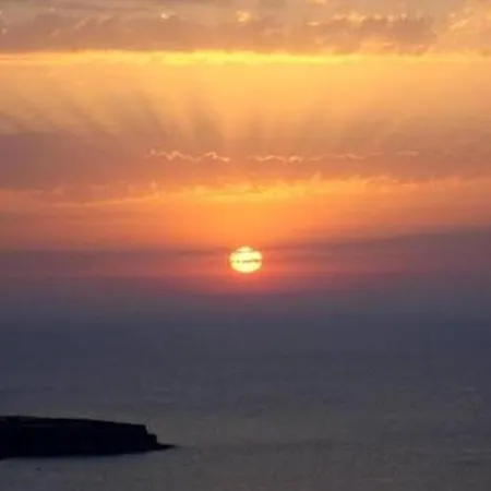 Beautiful Santorini Galazio 2 Bedrooms Private Terrace & Breathtaking Caldera Views * Fira (Santorini)