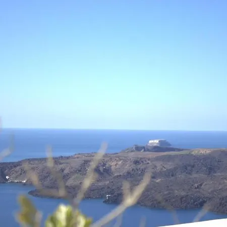Beautiful Santorini Galazio 2 Bedrooms Private Terrace Breathtaking Caldera Views * סנטוריני